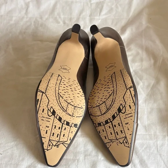 Bella Vita Women's Bronze Pumps size 7. New. Leather Uppers - Picture 5 of 5